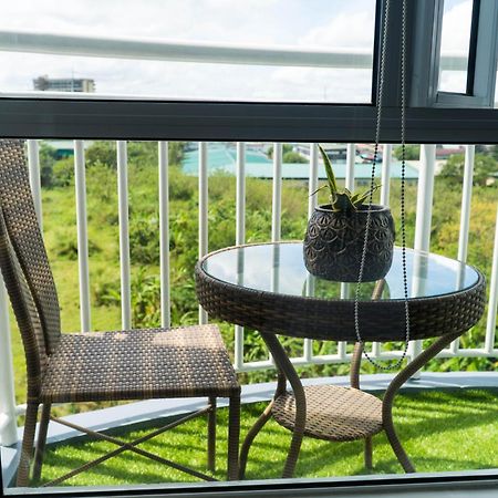 An Oasis In Tagaytay Apartment Tagaytay City ภายนอก รูปภาพ