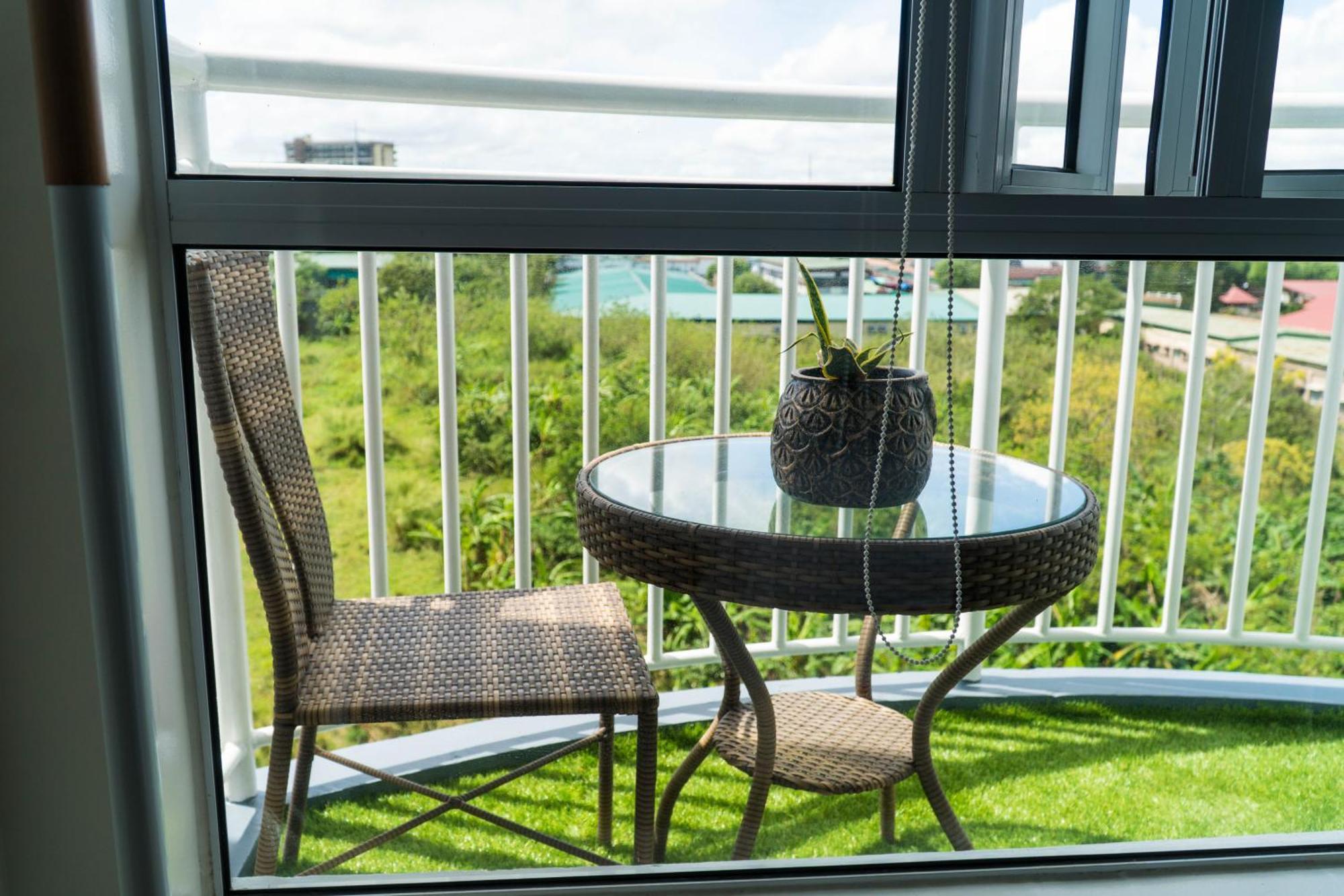 An Oasis In Tagaytay Apartment Tagaytay City ภายนอก รูปภาพ